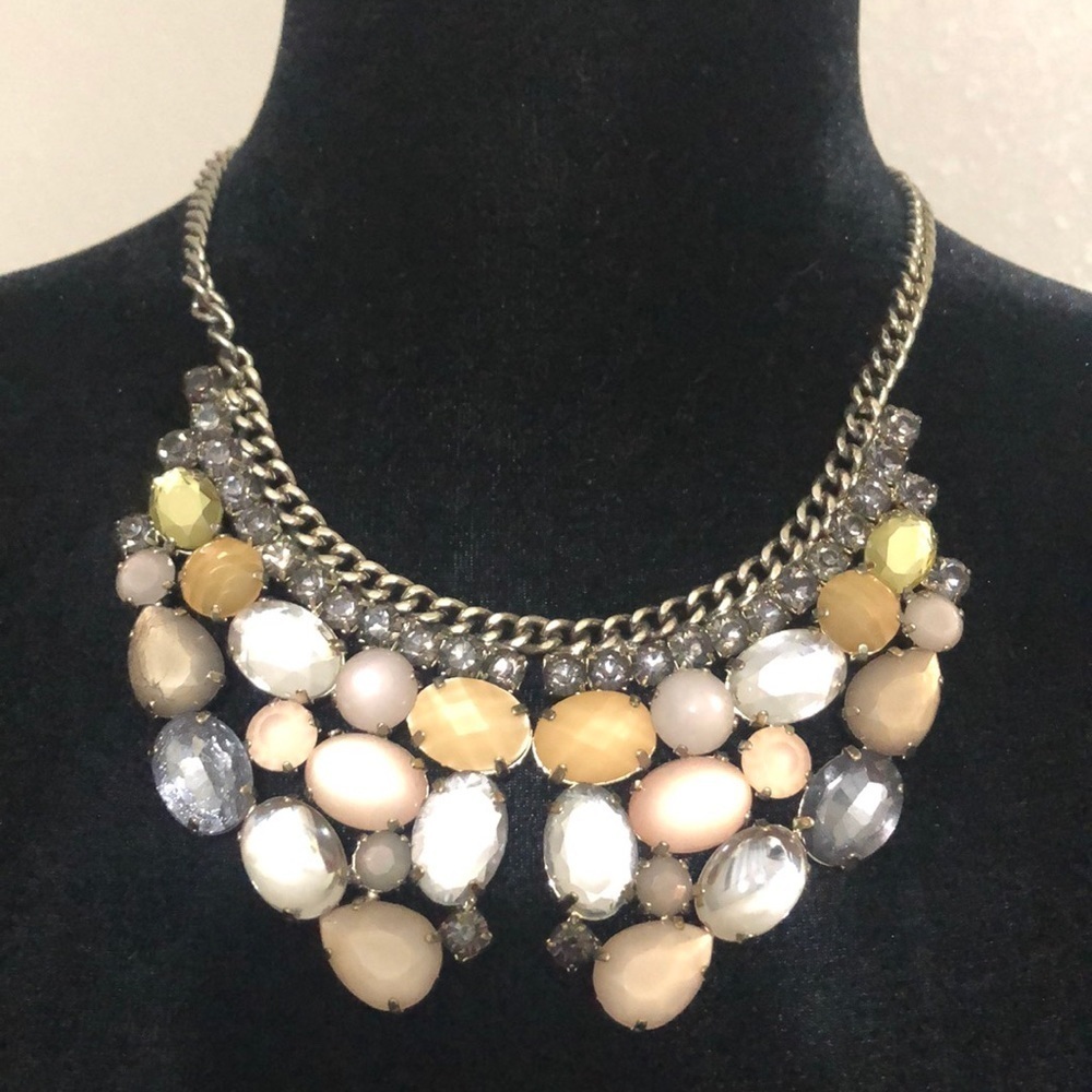 LOFT necklace with chain and rhinestones
